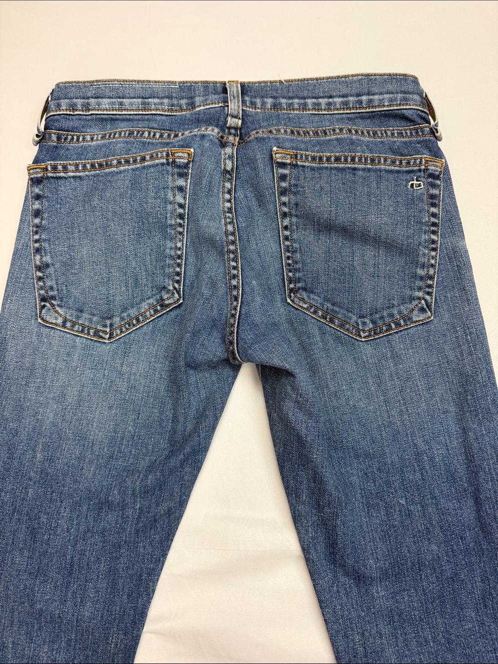 rag & bone Dre Capri Cropped Ankle Jeans in Mid Blue Wash - Picture 9 of 9